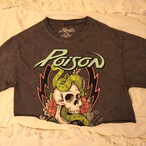 Sold - Retro Grahic cropped Tee Poison